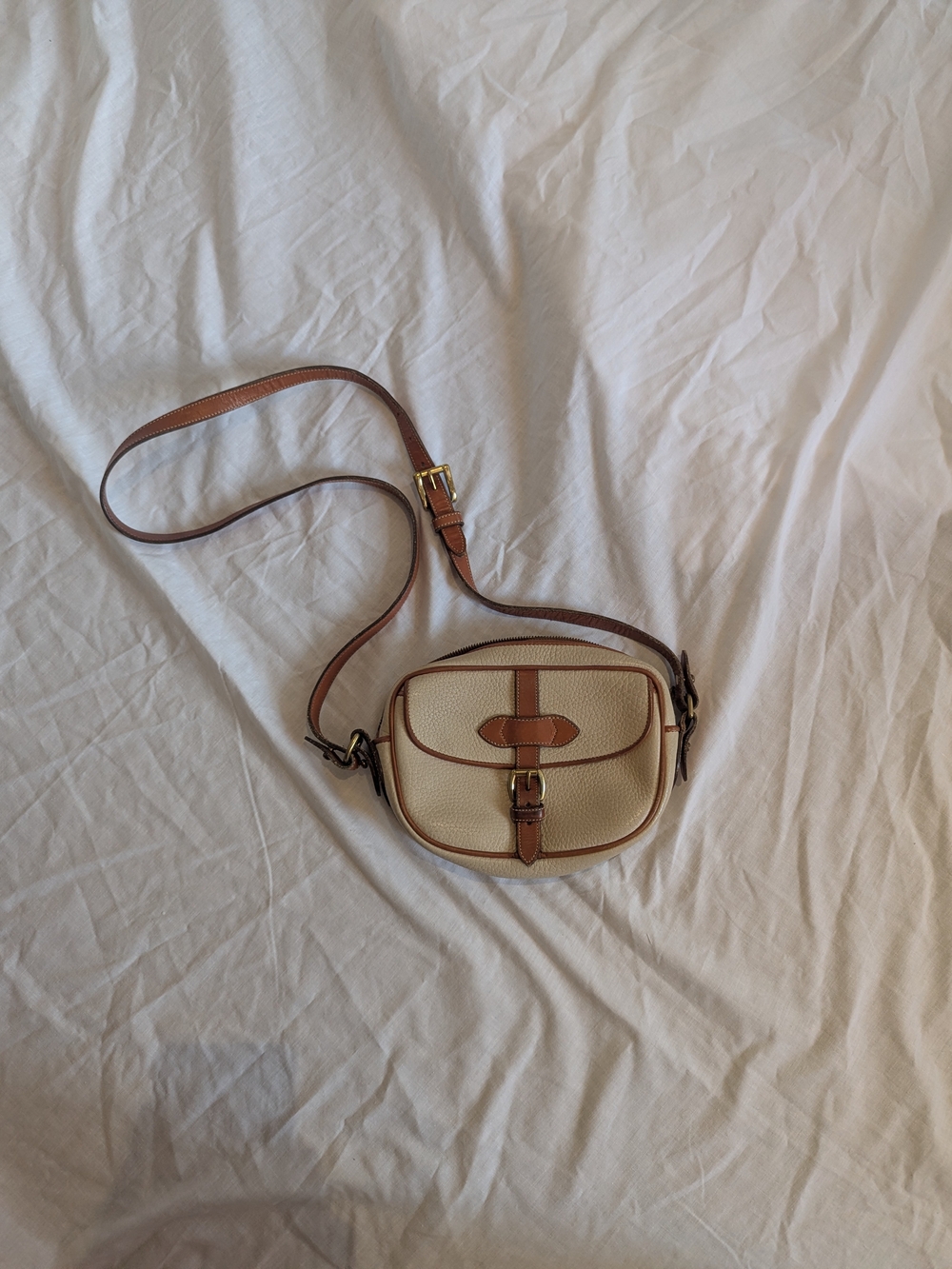 Vintage Dooney & Bourke Leather Cream Tan Crossbody Bag USA